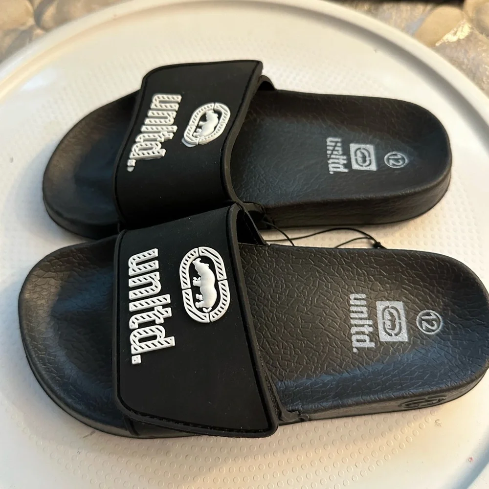 🆕Ecko Unlimited Kid Slides